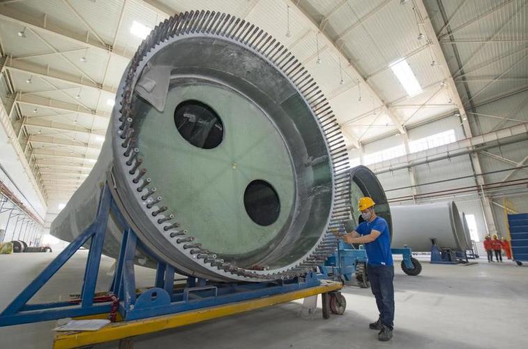 昌吉国家高新技术产业开发区新疆成飞新材料风电叶片生产车间